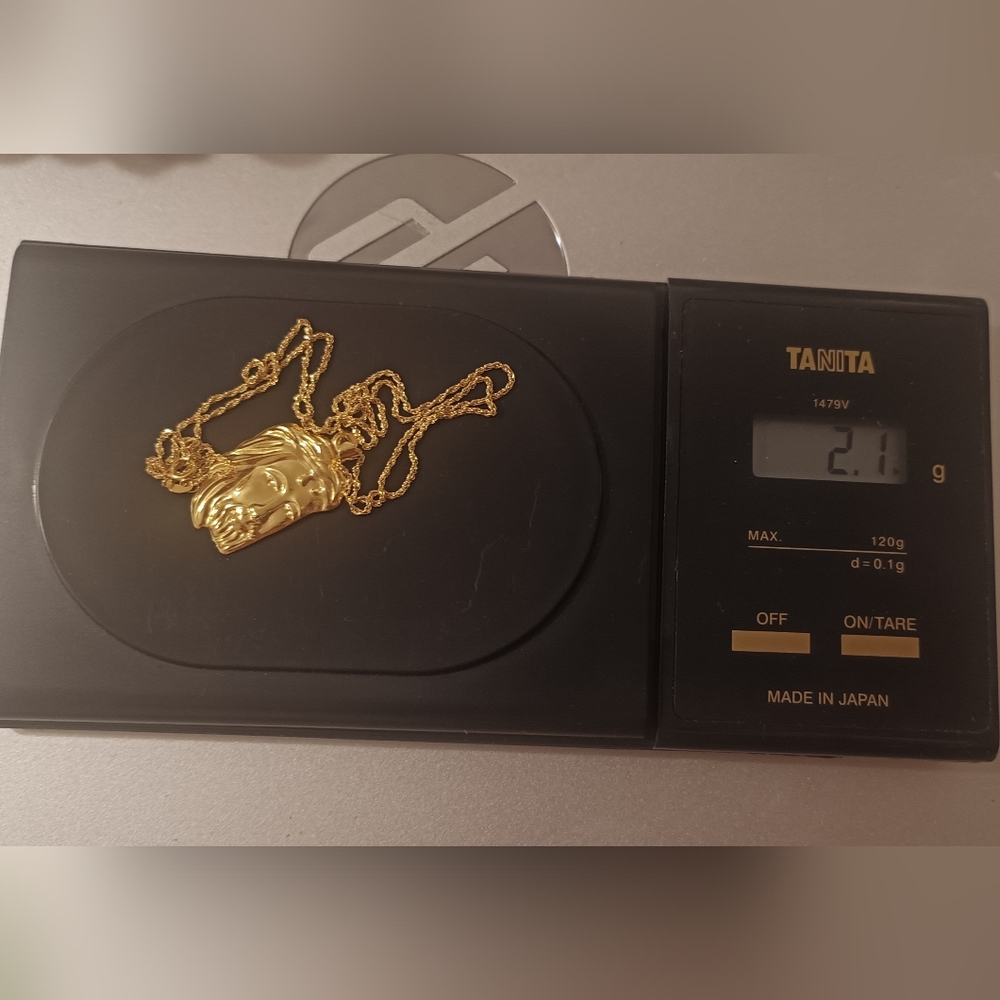 Jesus pendant With rope chain Code 750 18k Saudi Gold Pawnable Real Gold 1.2grms - Picture 3 of 8